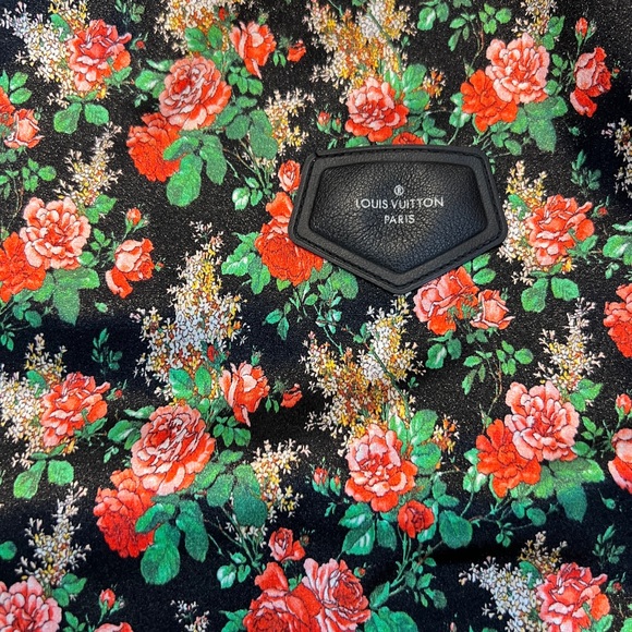 Louis Vuitton floral blossom top - Picture 10 of 11